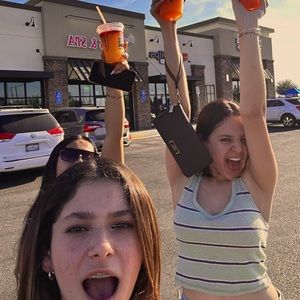 Meet your Posher, Christina